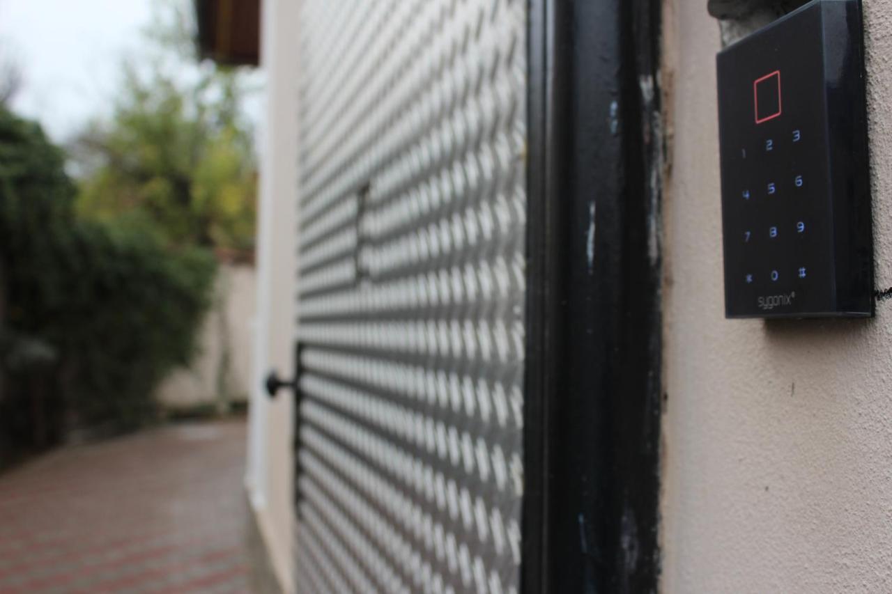 Yox Apartment 1 Oradea Exterior photo