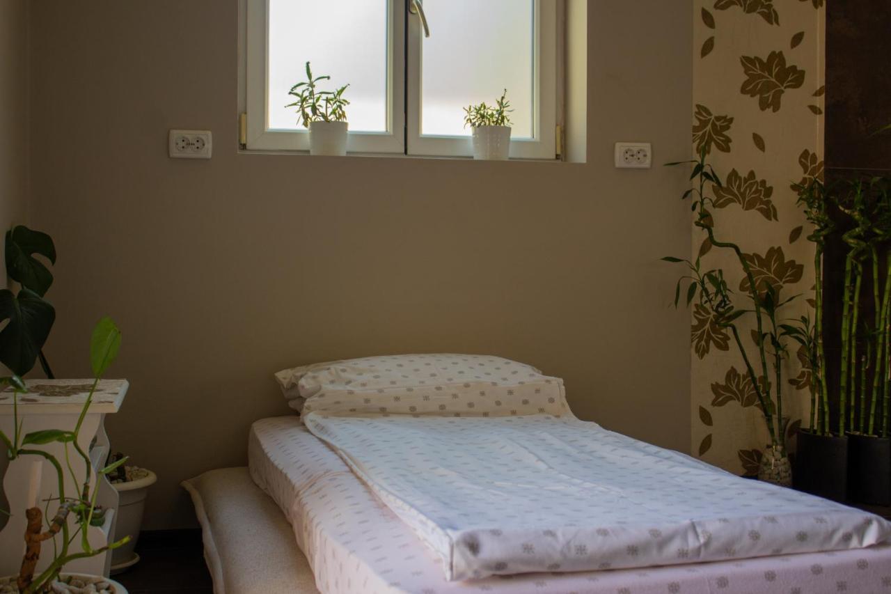 Yox Apartment 1 Oradea Exterior photo